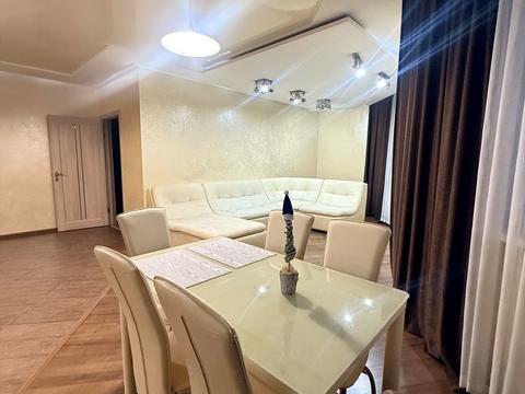 квартира за адресою Любомира Гузара просп. (Космонавта Комарова), 26