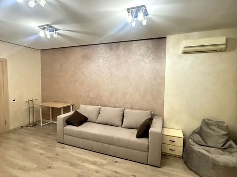 квартира за адресою Любомира Гузара просп. (Космонавта Комарова), 26