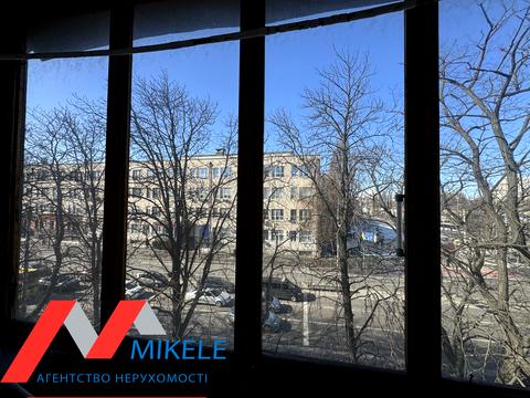 квартира за адресою Олександра Довженка вул., 12