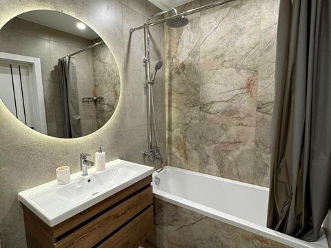 квартира по адресу Елены Телиги ул., 18