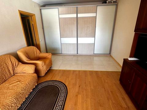 квартира по адресу Хмельницкая ул., 10