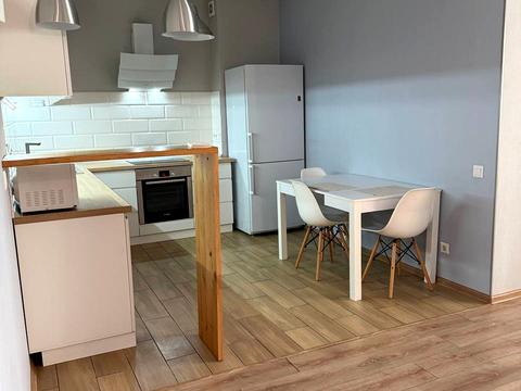 квартира за адресою Академіка Глушкова просп., 9-Д