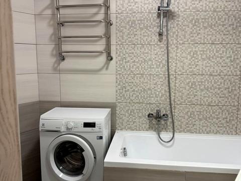 квартира за адресою Академіка Глушкова просп., 9-Д