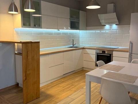 квартира за адресою Академіка Глушкова просп., 9-Д