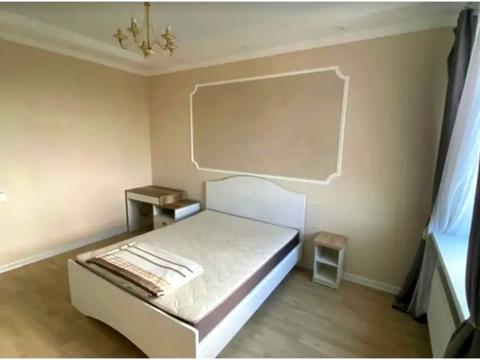 квартира за адресою Кирило-Мефодіївська вул., 2