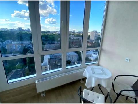 квартира за адресою Кирило-Мефодіївська вул., 2