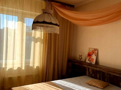 квартира за адресою Академіка Єфремова вул. (Командарма Уборевича), 17