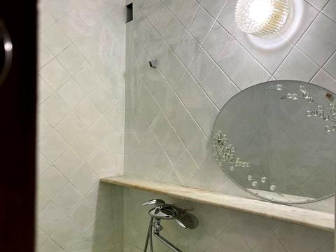 квартира за адресою Академіка Єфремова вул. (Командарма Уборевича), 17