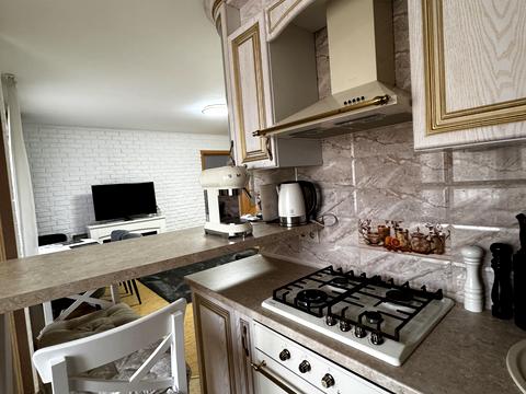 квартира за адресою В'ячеслава Чорновола вул., 1