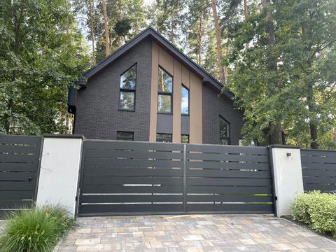 будинок за адресою лісова