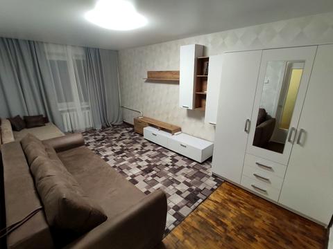 квартира за адресою Дніпро, Богдана Хмельницького просп. (Героїв Сталінграда), 38