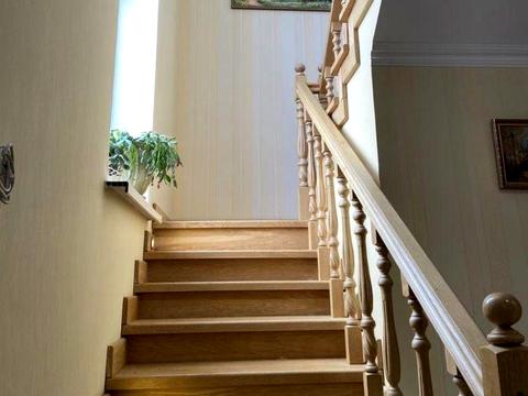 дом по адресу комарова