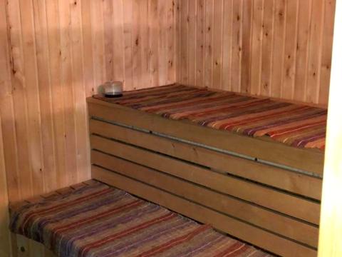 дом по адресу комарова