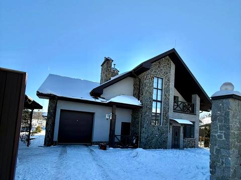 будинок за адресою Озерна