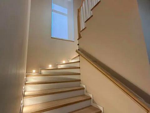 дом по адресу с. Вишенки, квітуча