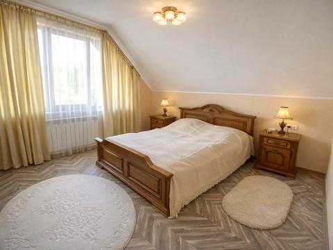 будинок за адресою Толстого