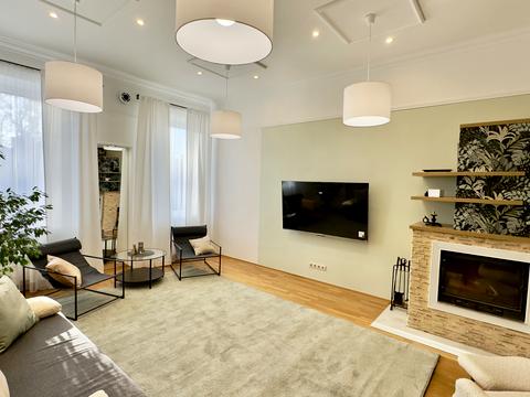 квартира за адресою Академіка Філарета Колесси вул. (), 11