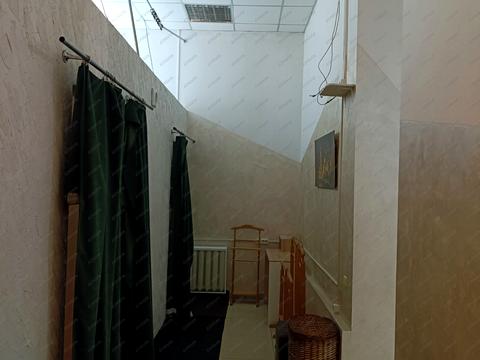 комерційна за адресою Київ, Володимира Івасюка просп. (Героїв Сталінграду), 8