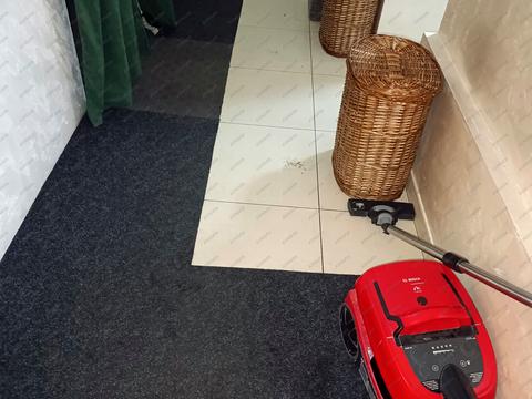 комерційна за адресою Київ, Володимира Івасюка просп. (Героїв Сталінграду), 8