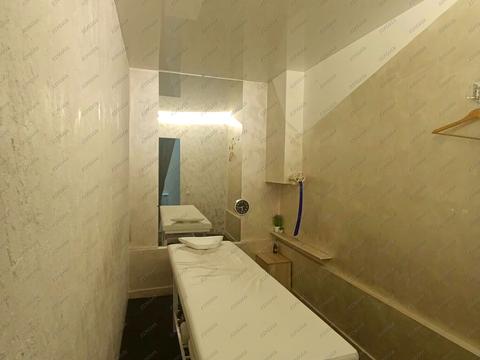 комерційна за адресою Київ, Володимира Івасюка просп. (Героїв Сталінграду), 8