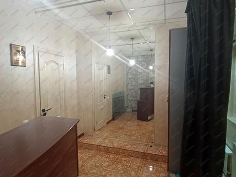 комерційна за адресою Київ, Володимира Івасюка просп. (Героїв Сталінграду), 8