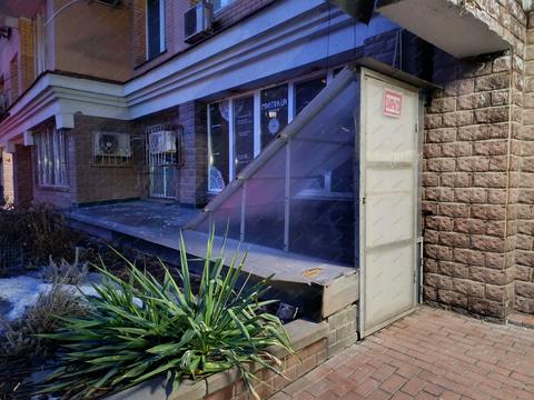 комерційна за адресою Київ, Володимира Івасюка просп. (Героїв Сталінграду), 8