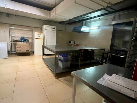 комерційна за адресою Київ, Харківське шосе, 19-А