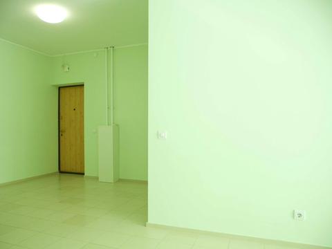 комерційна за адресою Раїси Окіпної вул., 10-А