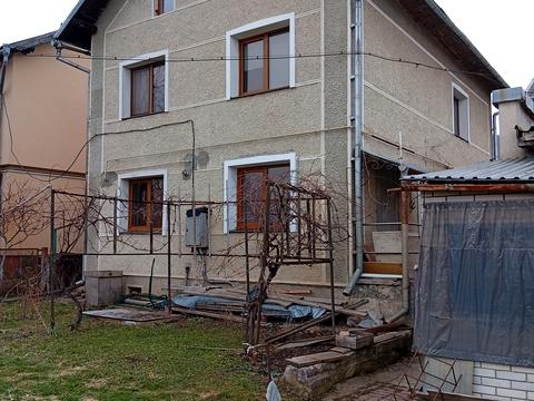 дом по адресу Лесі Українки