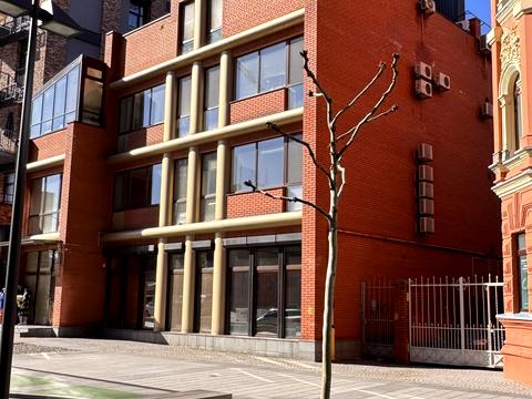 комерційна за адресою Південна вул., 8-Г