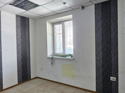 комерційна за адресою Олександра Поля просп. (Кірова), 68