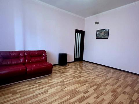 будинок за адресою Миколи Стасюка вул. (Новосибірська), 39