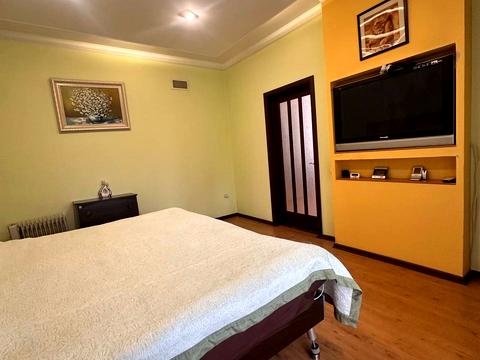 будинок за адресою Миколи Стасюка вул. (Новосибірська), 39