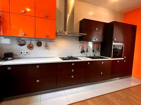 будинок за адресою Миколи Стасюка вул. (Новосибірська), 39