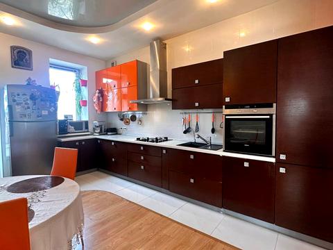 будинок за адресою Миколи Стасюка вул. (Новосибірська), 39