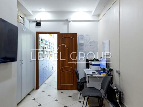 комерційна за адресою Антоновича вул. (Горького), 93