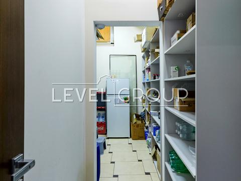 комерційна за адресою Антоновича вул. (Горького), 93