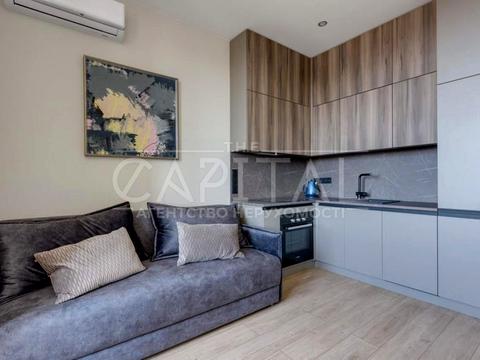 квартира за адресою Київ, Антоновича вул. (Горького), 44