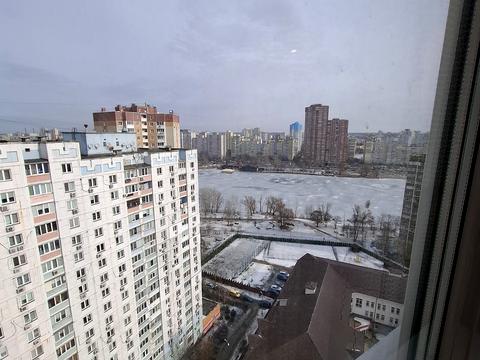 квартира за адресою Драгоманова вул., 1-Б