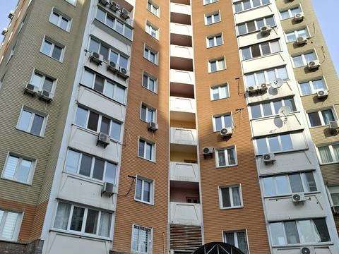 квартира за адресою Драгоманова вул., 1-Б