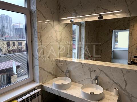 будинок за адресою Київ, вул. Товарна, 24Б