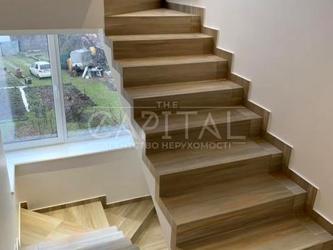 будинок за адресою Київ, вул. Товарна, 24Б