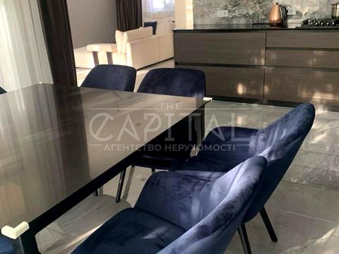 будинок за адресою Київ, вул. Товарна, 24Б