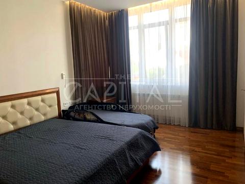 будинок за адресою Київ, вул. Товарна, 24Б