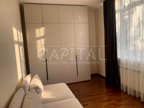 будинок за адресою Київ, вул. Товарна, 24Б