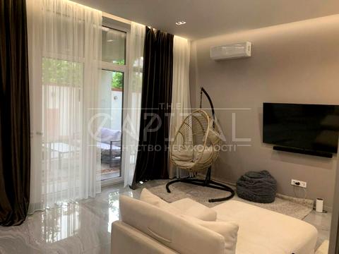 будинок за адресою Київ, вул. Товарна, 24Б