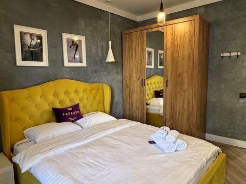 квартира за адресою Велика Васильківська вул. (Червоноармійська), 71