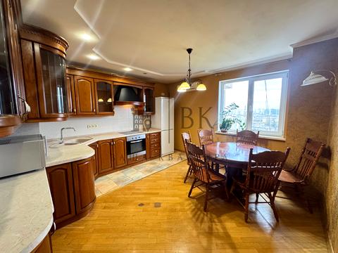 квартира за адресою Генерала Генадія Воробйова вул. (Курська), 13-Е