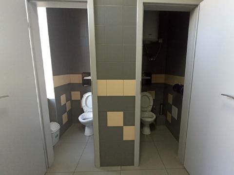 комерційна за адресою Миколи Міхновського бульв. (Дружби народів), 19