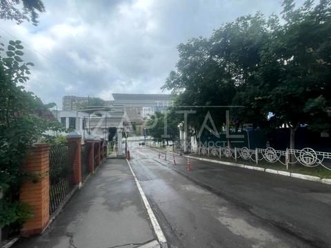 коммерческая по адресу Фрометовская ул., 2